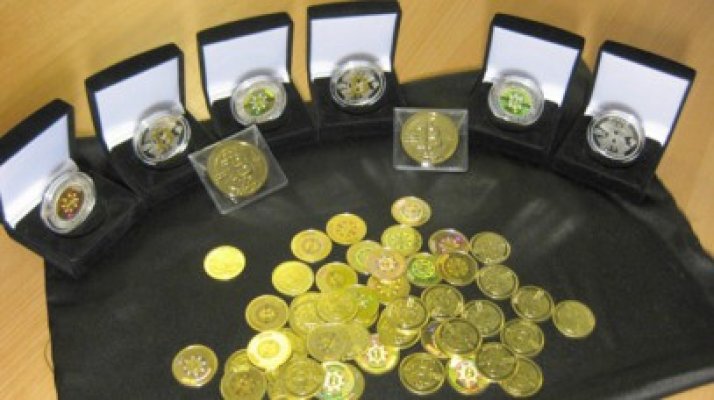 Valoarea bitcoin a depăşit 1.000 de dolari